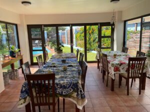 sheilanhouse_breakfast_tables
